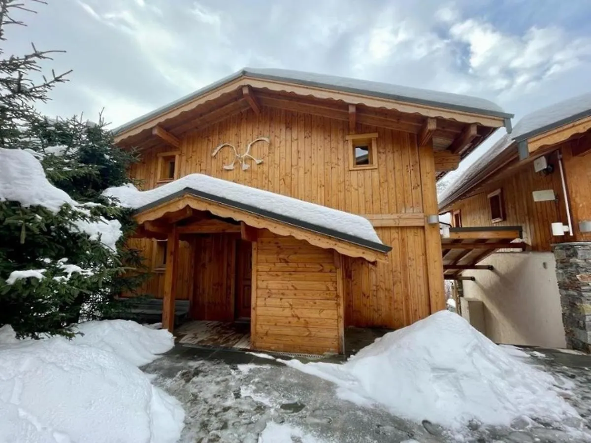 Chalet De Charme A Saint Marcel, 4 Chambres, 10 Pers, Proche Navette Ski, Label 5 Flocons Or - Fr-1-570-18 0*, Saint-Marcel (Savoie)